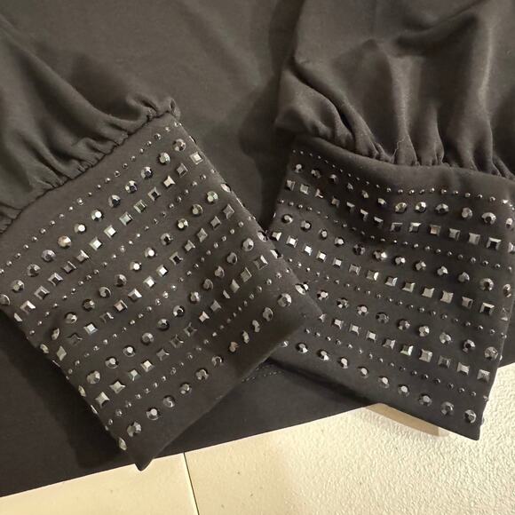 Chico's top black knit long sleeve square neck with beaded cuffs Sz 1 US Med - Picture 5 of 9